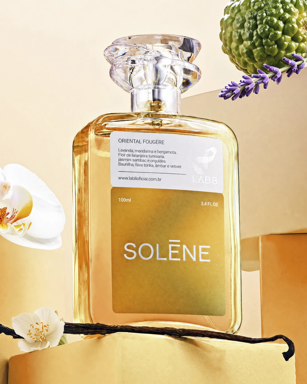 Frasco de Solène de Lab 8, notas de Bergamota e Lavanda